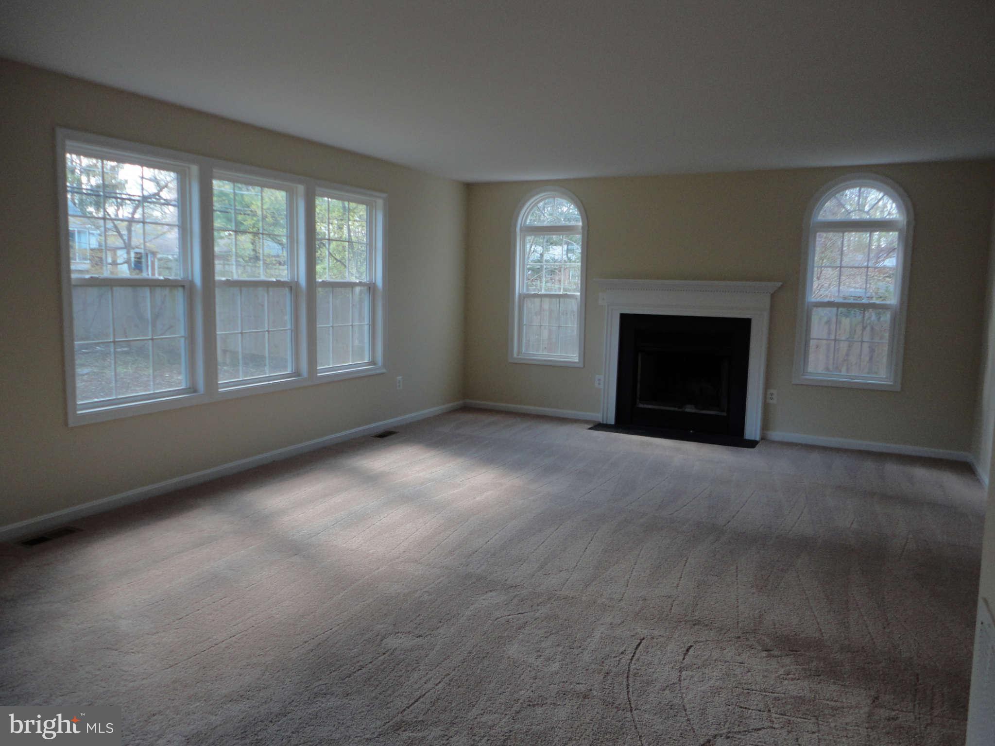 9927 Liberty Road Randallstown, MD 21133 - Photo 15 of 26 1st Floor Family Room