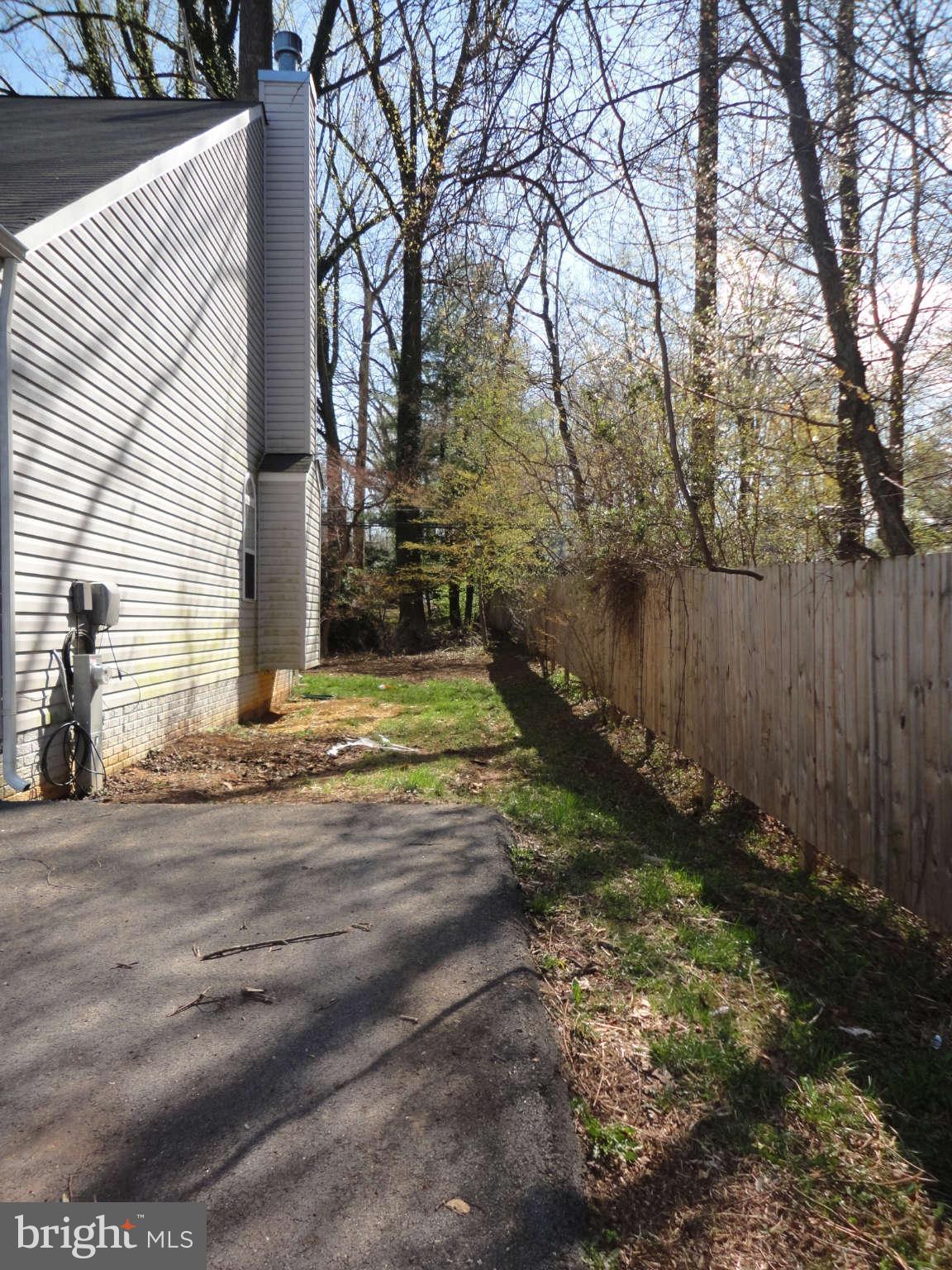 9927 Liberty Road Randallstown, MD 21133 - Photo 23 of 26 Side Yard