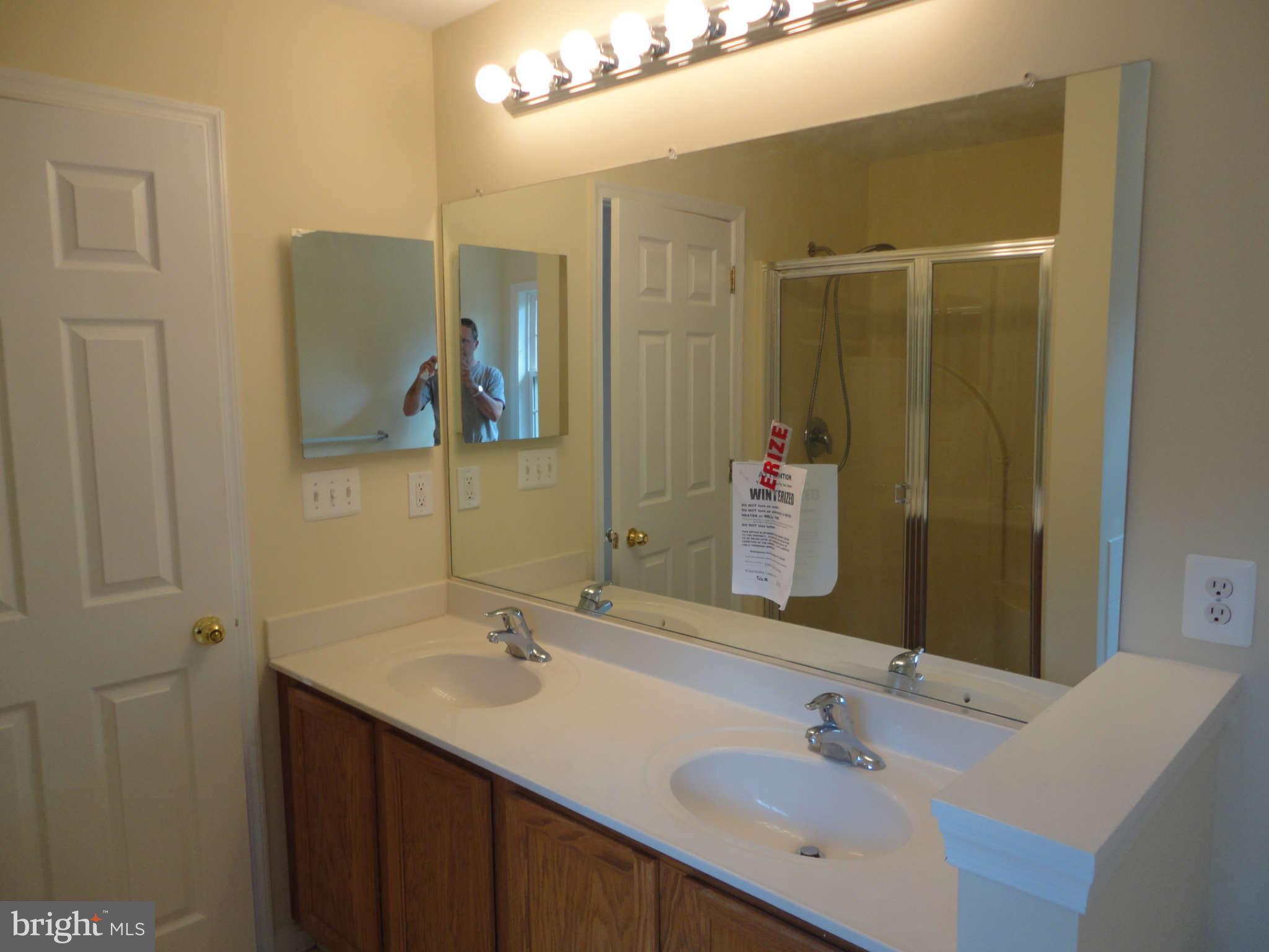 9927 Liberty Road Randallstown, MD 21133 - Photo 10 of 26 Master Garden Bath