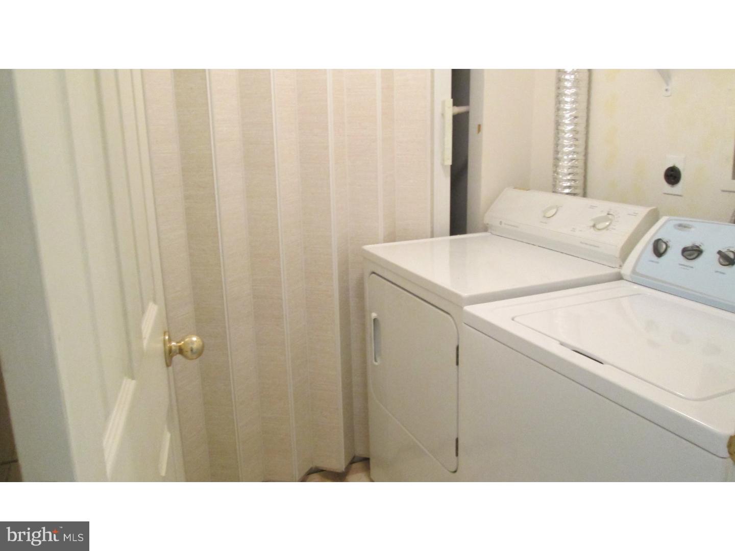 2015 Welsh Road, Unit 71 Philadelphia, PA 19115 - Photo 15 of 22 Laundry Room