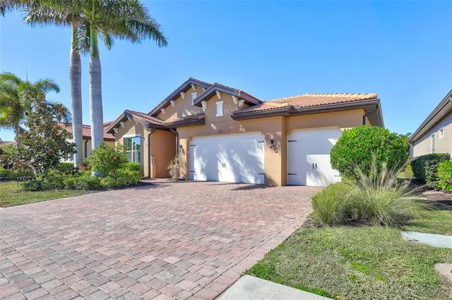 $899,000 | 159 Toscavilla Boulevard, Nokomis, FL 34275