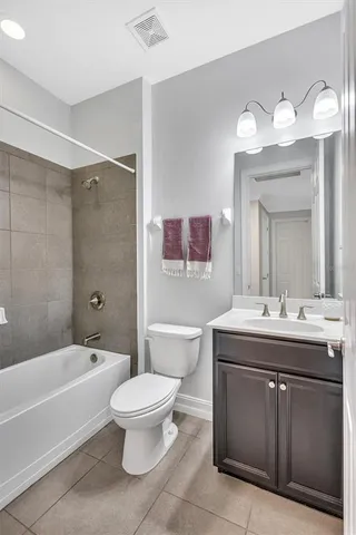 $899,000 | 159 Toscavilla Boulevard, Nokomis, FL 34275