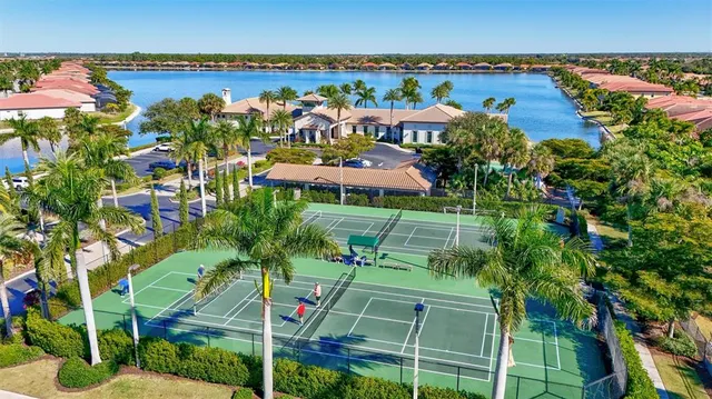 $899,000 | 159 Toscavilla Boulevard, Nokomis, FL 34275