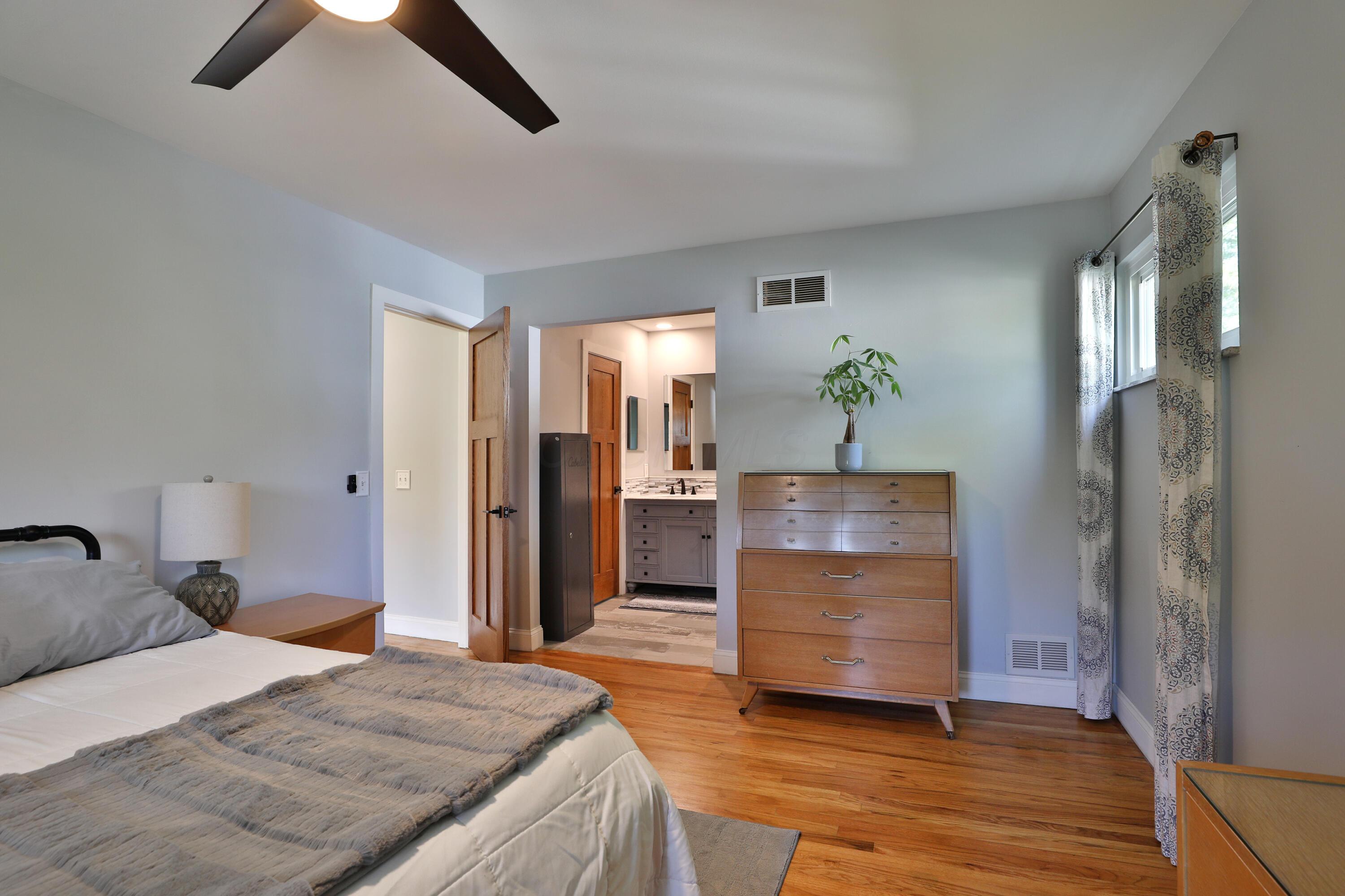 1363 Castleton Road North Columbus, OH 43220 - Photo 43 of 74 1363-Castleton-N-43