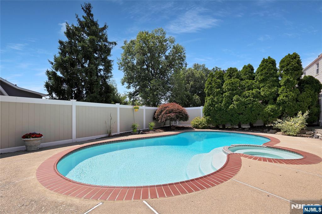 351 Orient Way Rutherford, NJ 07070 - Photo 34 of 41