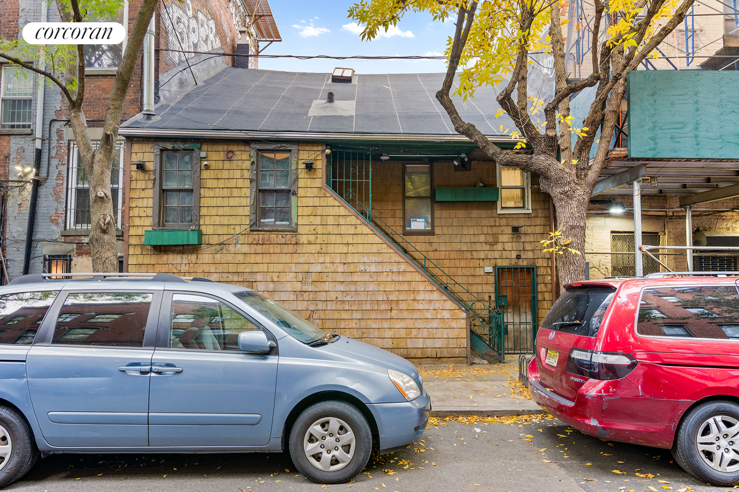 392 West Street Manhattan, NY 10014 - Photo 2 of 16