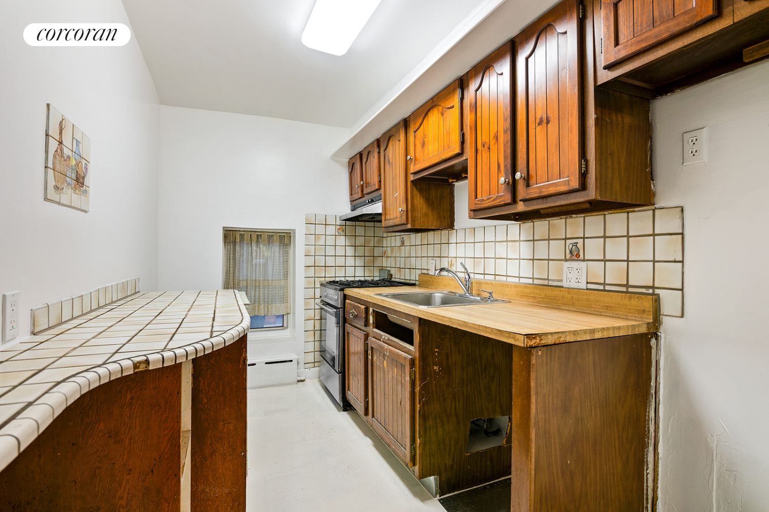 392 West Street Manhattan, NY 10014 - Photo 8 of 16