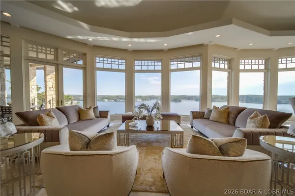 $4,895,000 | 582 Cedar Crest Drive, Lake Ozark, MO 65049