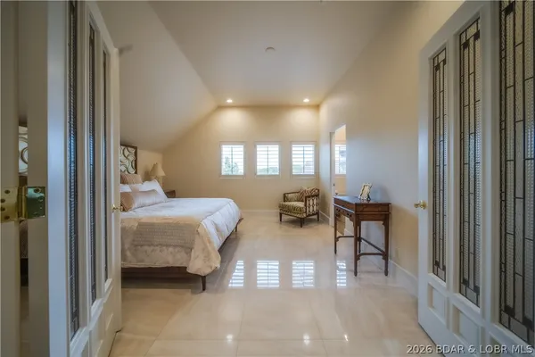 $4,895,000 | 582 Cedar Crest Drive, Lake Ozark, MO 65049