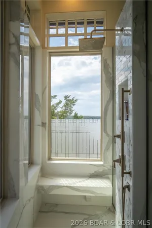 $4,895,000 | 582 Cedar Crest Drive, Lake Ozark, MO 65049