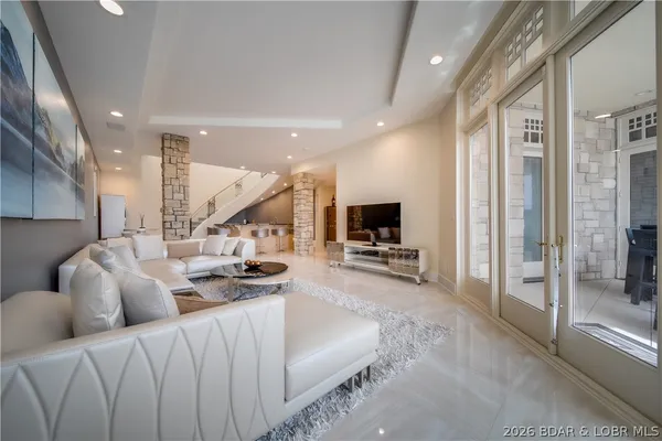$4,895,000 | 582 Cedar Crest Drive, Lake Ozark, MO 65049
