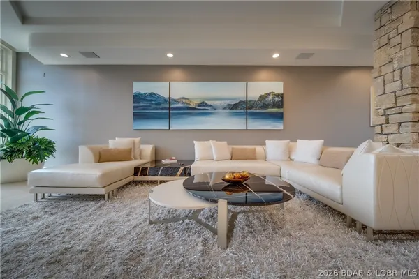 $4,895,000 | 582 Cedar Crest Drive, Lake Ozark, MO 65049