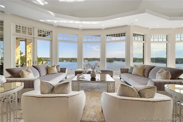 $4,895,000 | 582 Cedar Crest Drive, Lake Ozark, MO 65049