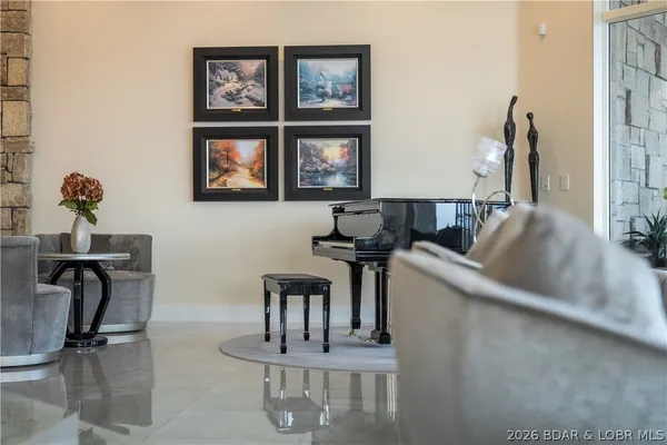 $4,895,000 | 582 Cedar Crest Drive, Lake Ozark, MO 65049
