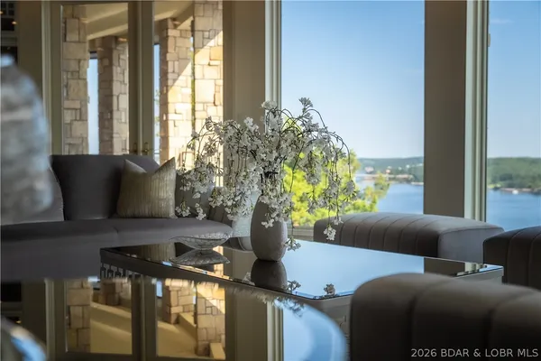 $4,895,000 | 582 Cedar Crest Drive, Lake Ozark, MO 65049