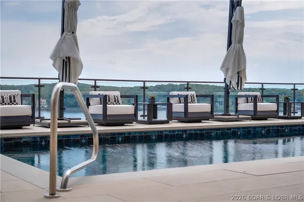 $4,895,000 | 582 Cedar Crest Drive, Lake Ozark, MO 65049