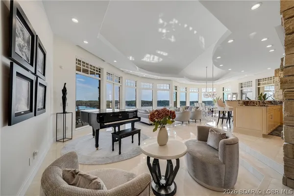 $4,895,000 | 582 Cedar Crest Drive, Lake Ozark, MO 65049