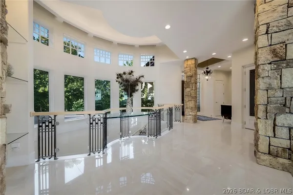 $4,895,000 | 582 Cedar Crest Drive, Lake Ozark, MO 65049