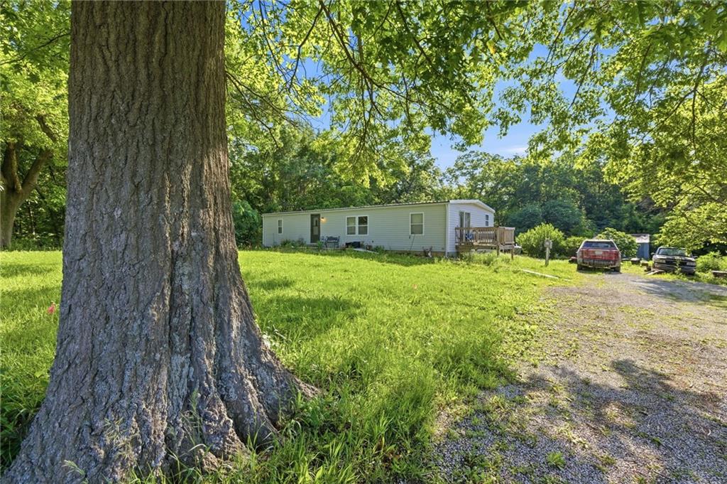22207 South Excelsior Road Harrisonville, MO 64701 - Photo 1 of 38