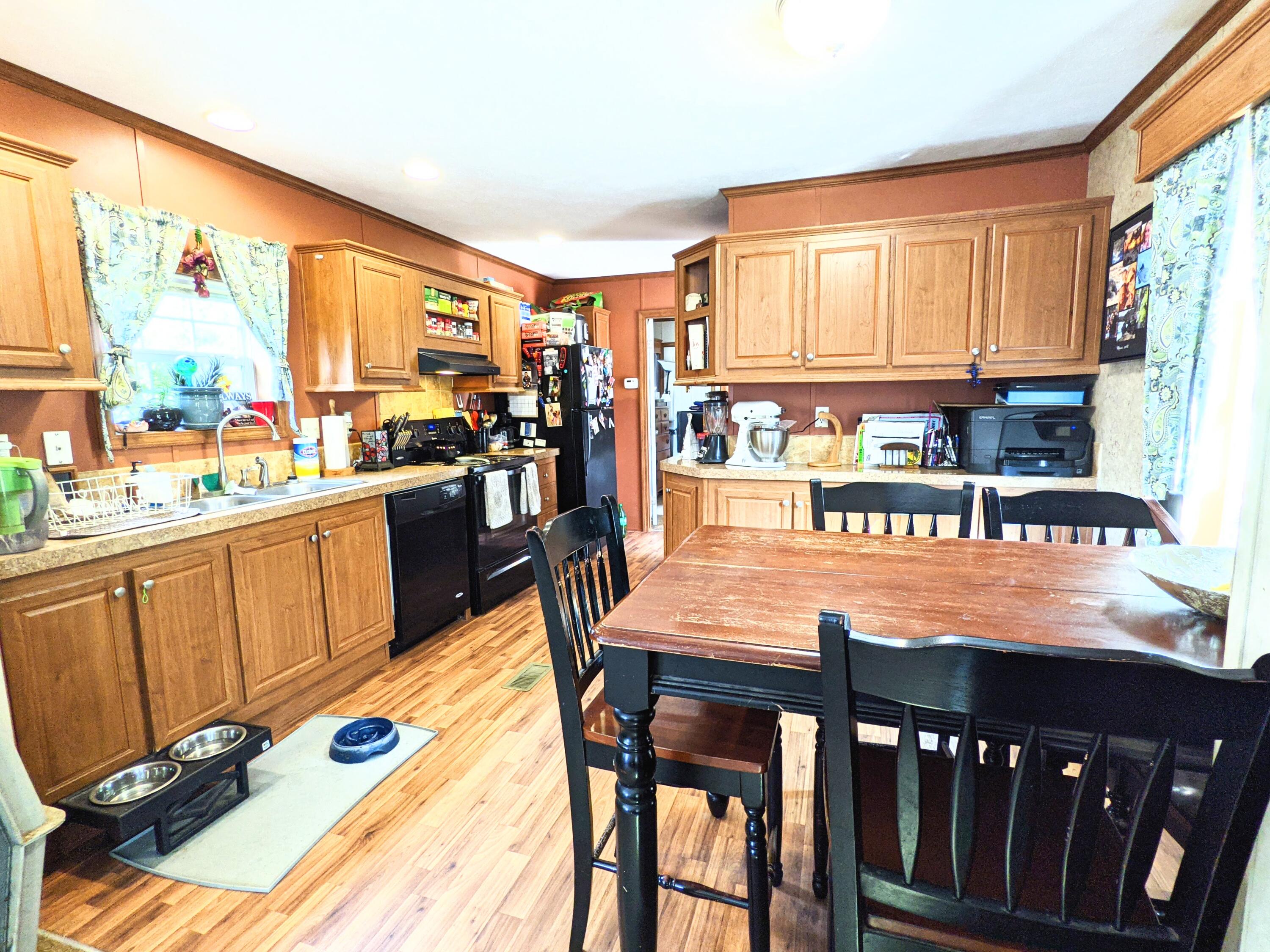 398 Hinks Road Jefferson, ME 04348 - Photo 11 of 26 dining area