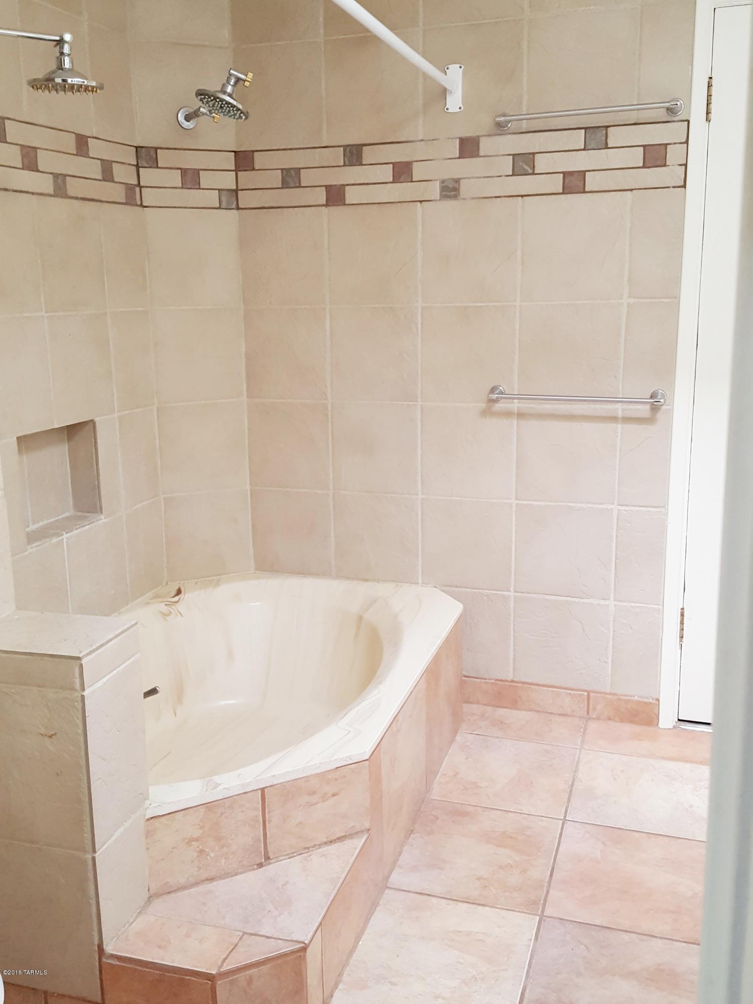 11303 East Prince Road Tucson, AZ 85749 - Photo 12 of 18 Gallery Image 12