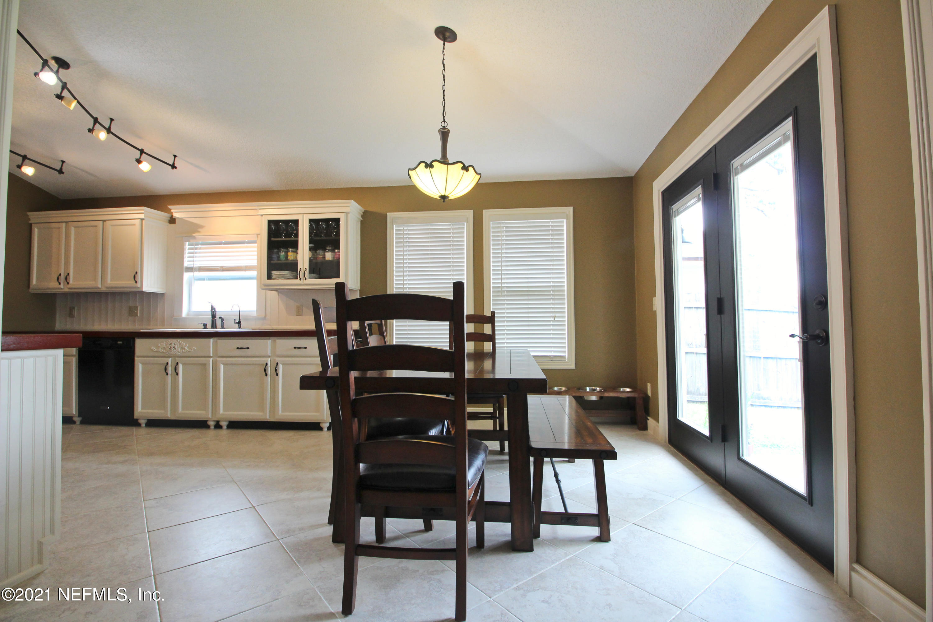 11059 Ridge Point Drive Jacksonville, FL 32257 - Photo 12 of 45 EAT IN KITCHEN
