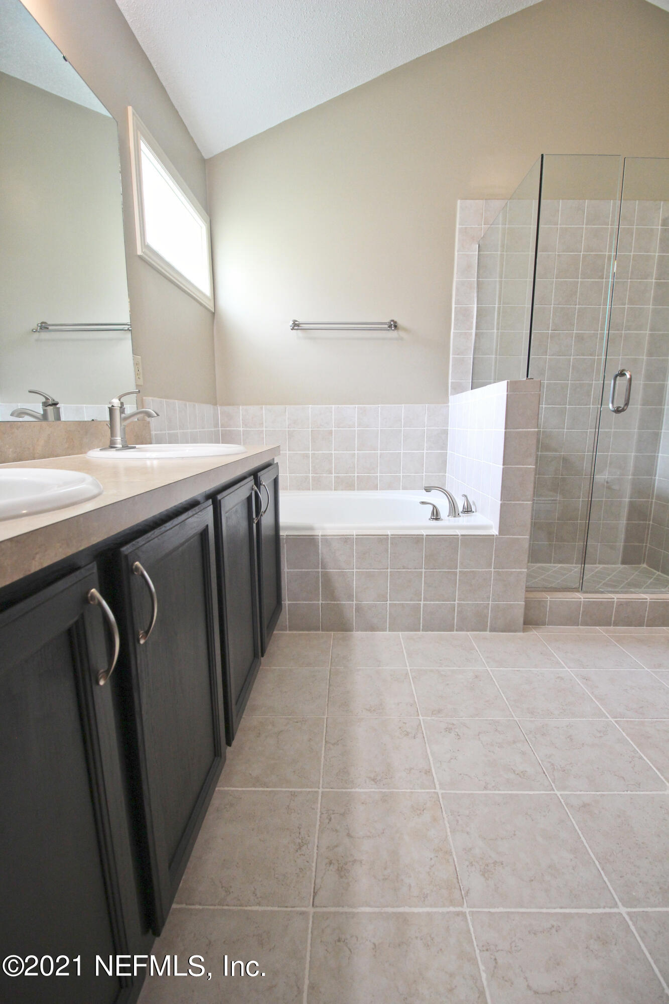 11059 Ridge Point Drive Jacksonville, FL 32257 - Photo 24 of 45 MASTER BATHROOM