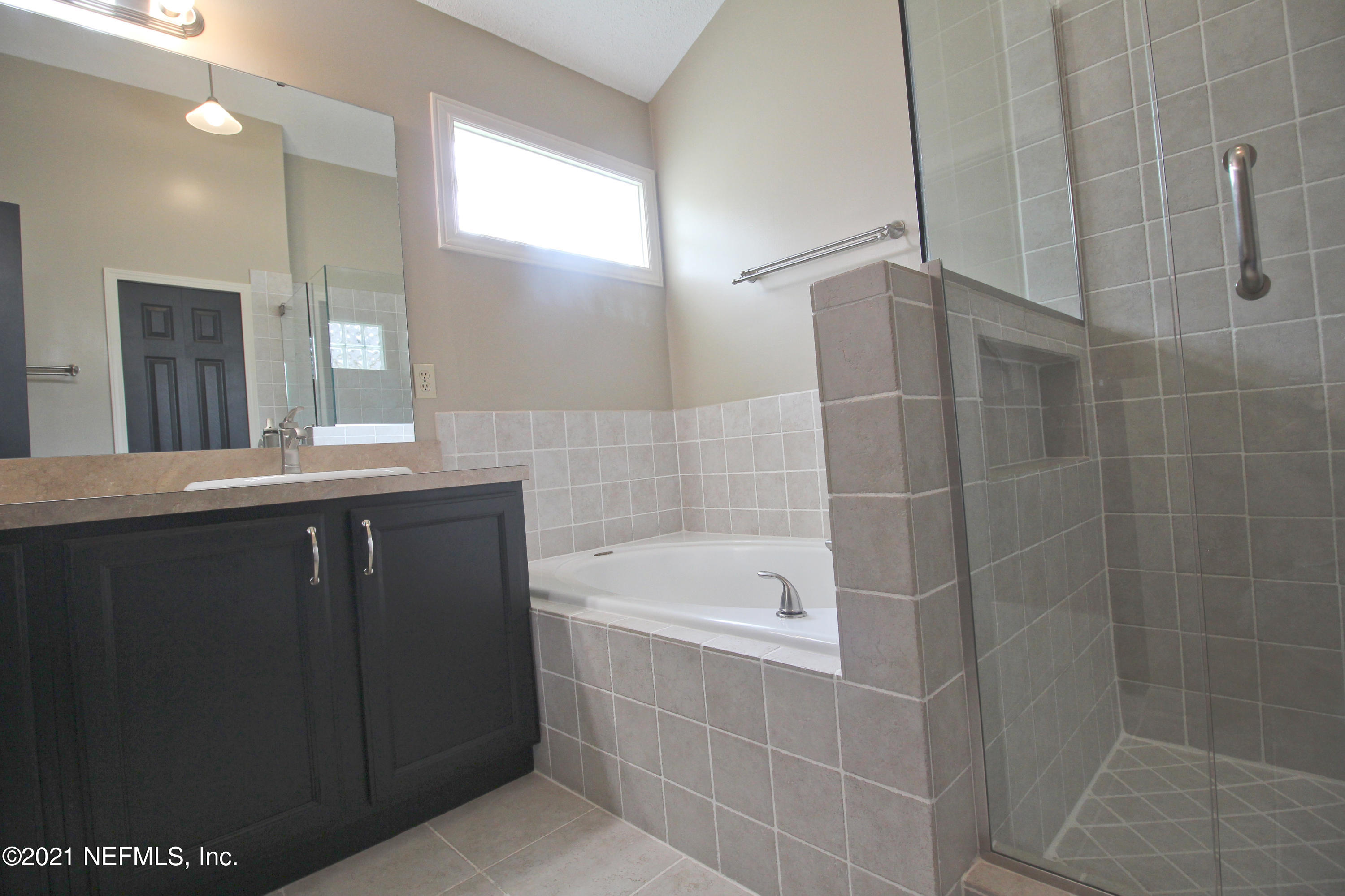 11059 Ridge Point Drive Jacksonville, FL 32257 - Photo 30 of 45 MASTER BATHROOM