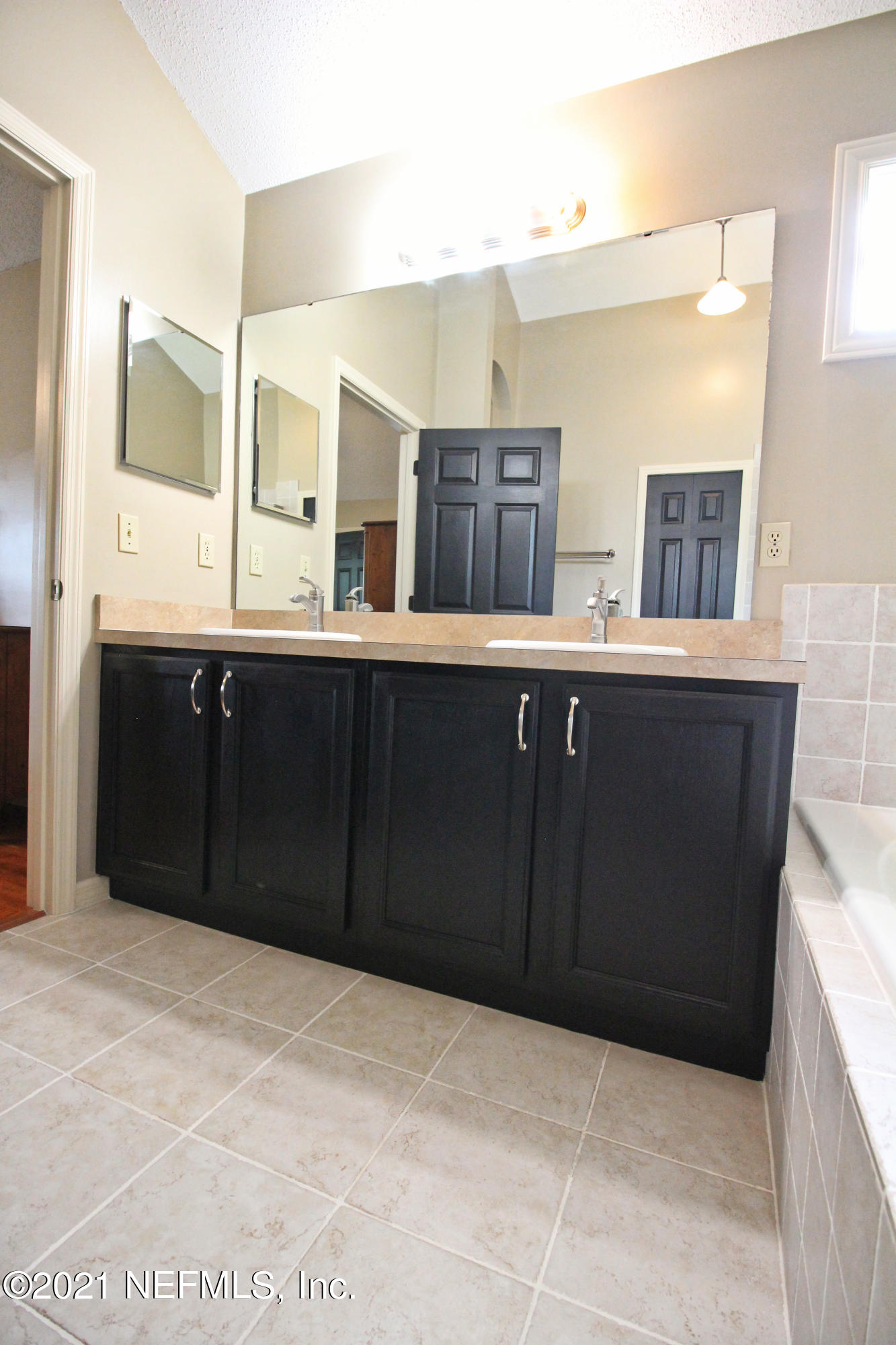 11059 Ridge Point Drive Jacksonville, FL 32257 - Photo 31 of 45 MASTER BATHROOM