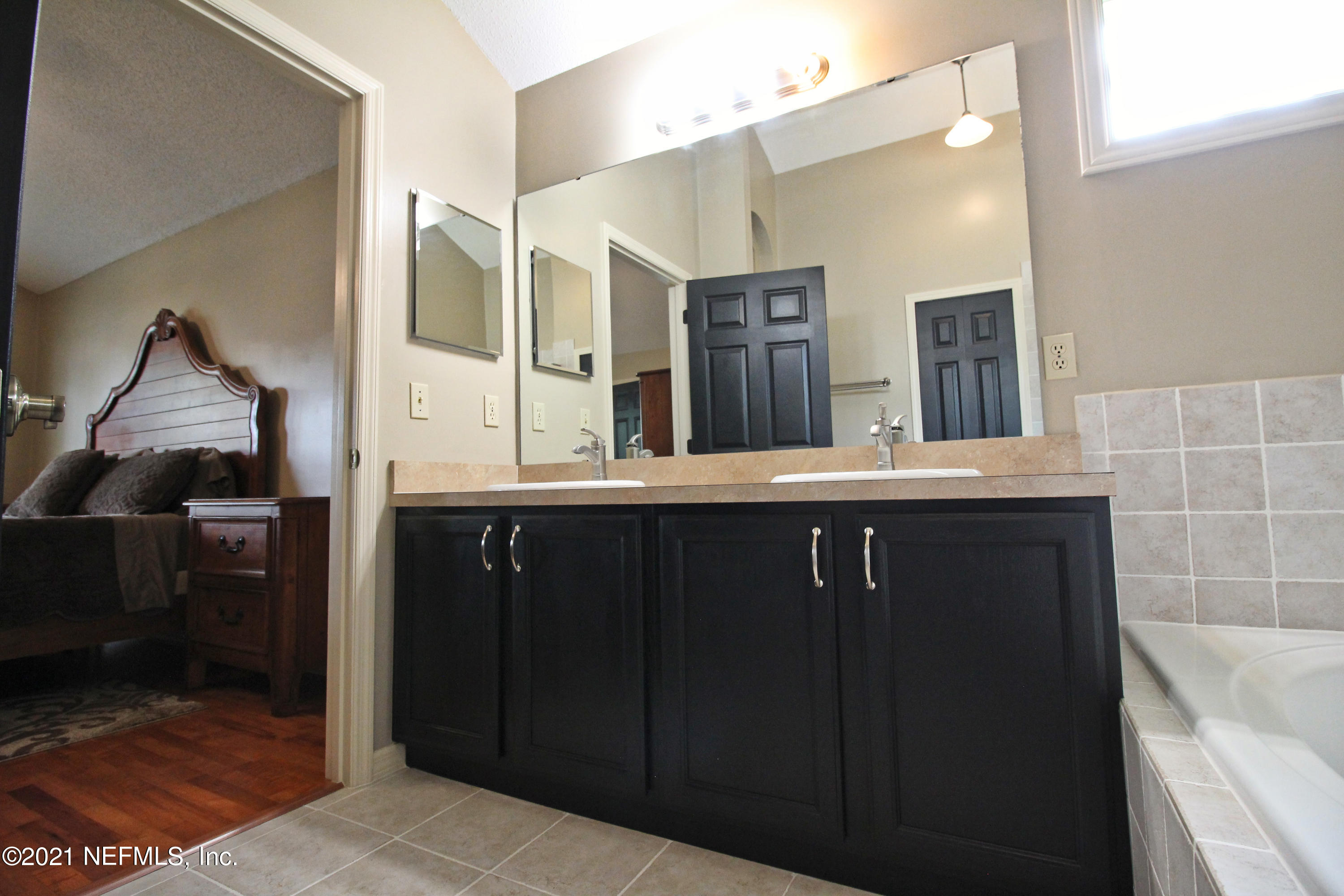 11059 Ridge Point Drive Jacksonville, FL 32257 - Photo 32 of 45 MASTER BATHROOM