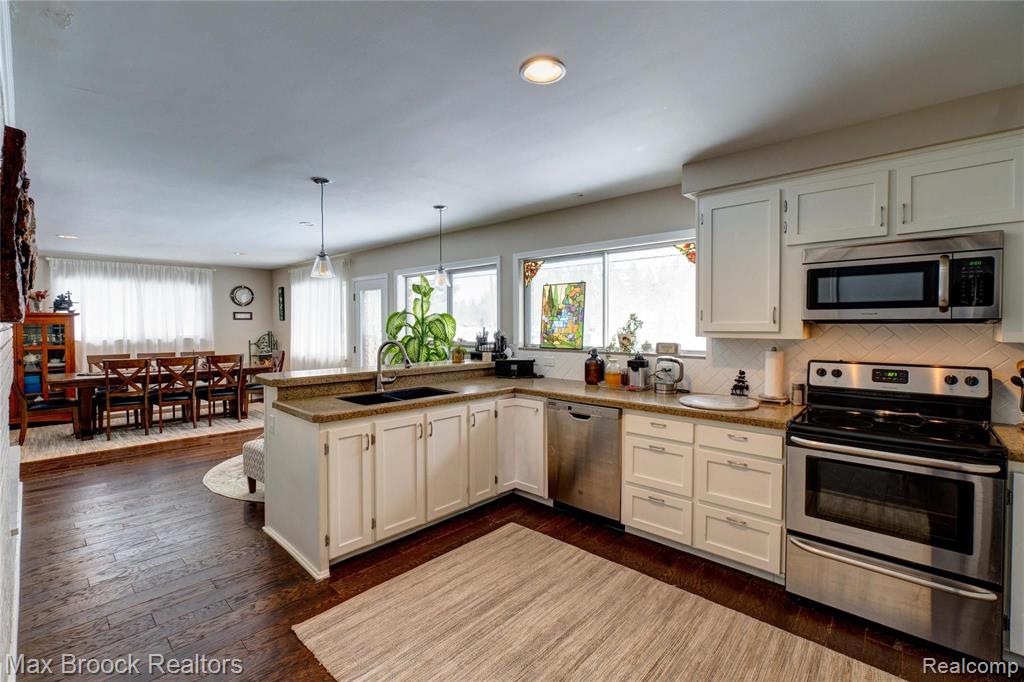 6865 Halyard Road Bloomfield Hills, MI 48301 - Photo 23 of 49