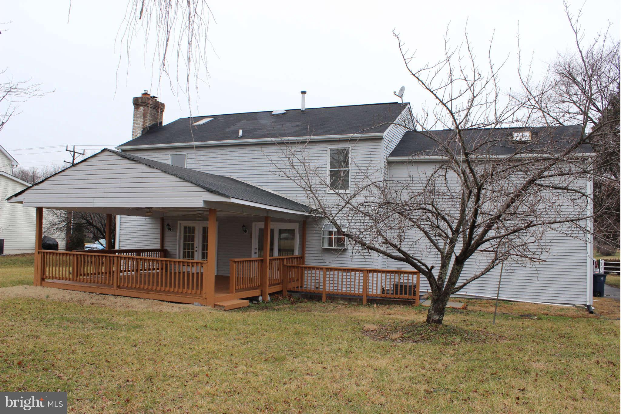 9256 Piscataway Road Clinton, MD 20735 - Photo 8 of 30 Exterior (Rear)