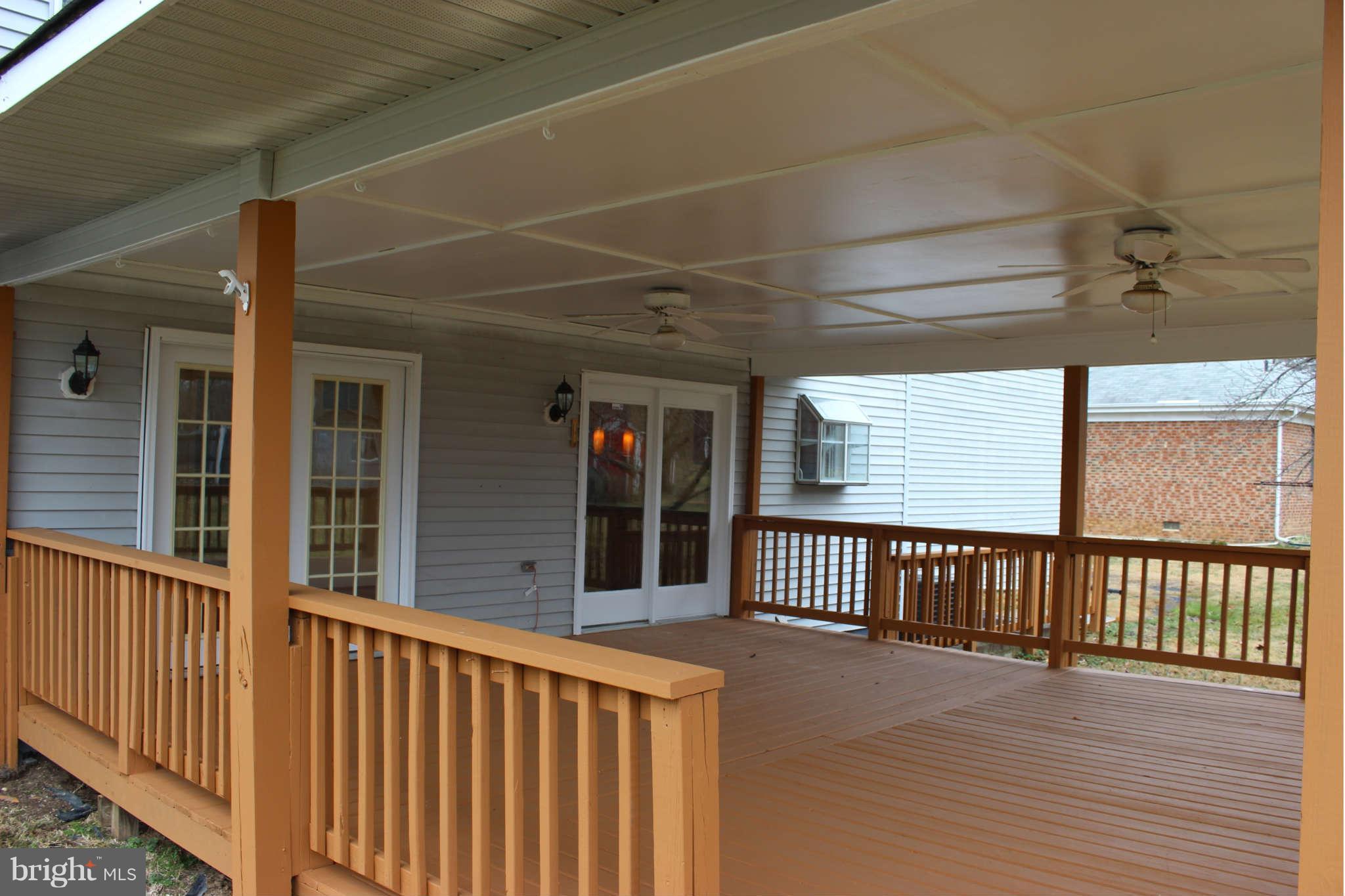 9256 Piscataway Road Clinton, MD 20735 - Photo 9 of 30 Exterior (Rear)