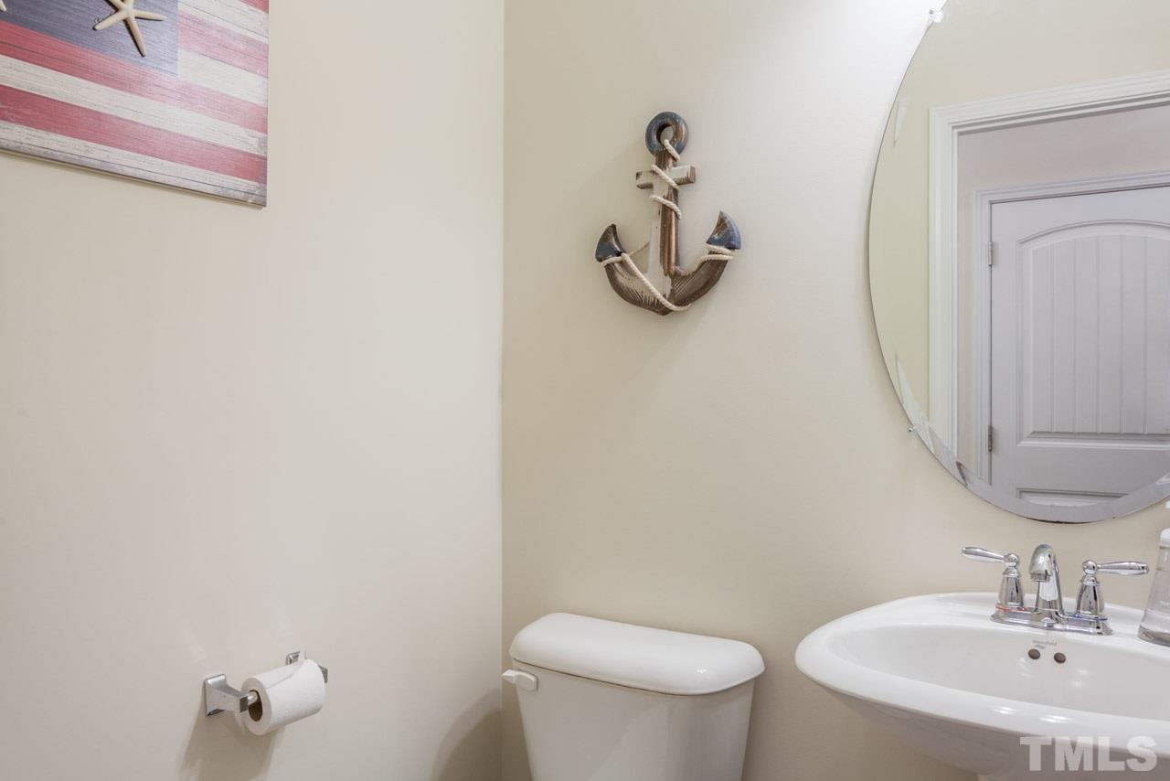 2422 Swans Rest Way Raleigh, NC 27606 - Photo 12 of 20
