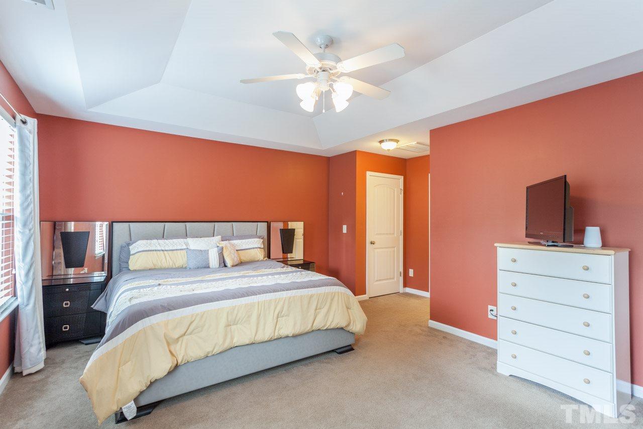 2422 Swans Rest Way Raleigh, NC 27606 - Photo 17 of 20