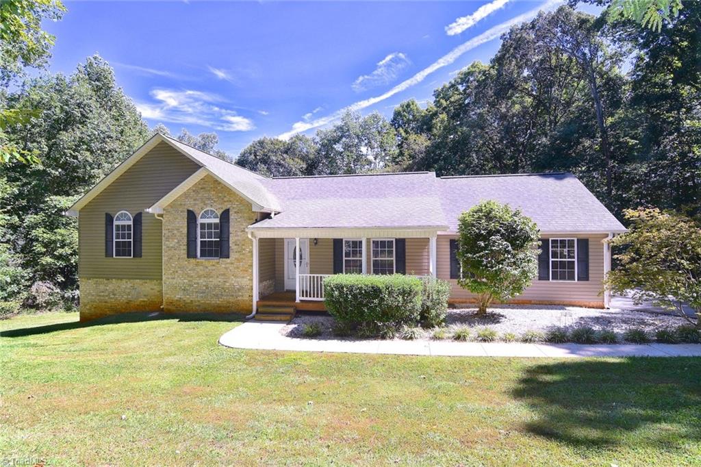 1894 Bethesda Road Lexington, NC 27295 - Photo 1 of 42 Gallery Image 1