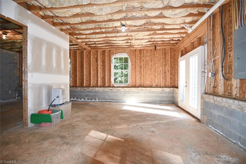 1894 Bethesda Road Lexington, NC 27295 - Photo 35 of 42 Gallery Image 35