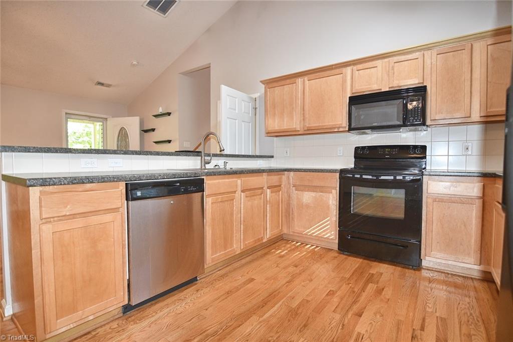 1894 Bethesda Road Lexington, NC 27295 - Photo 7 of 42 Gallery Image 7