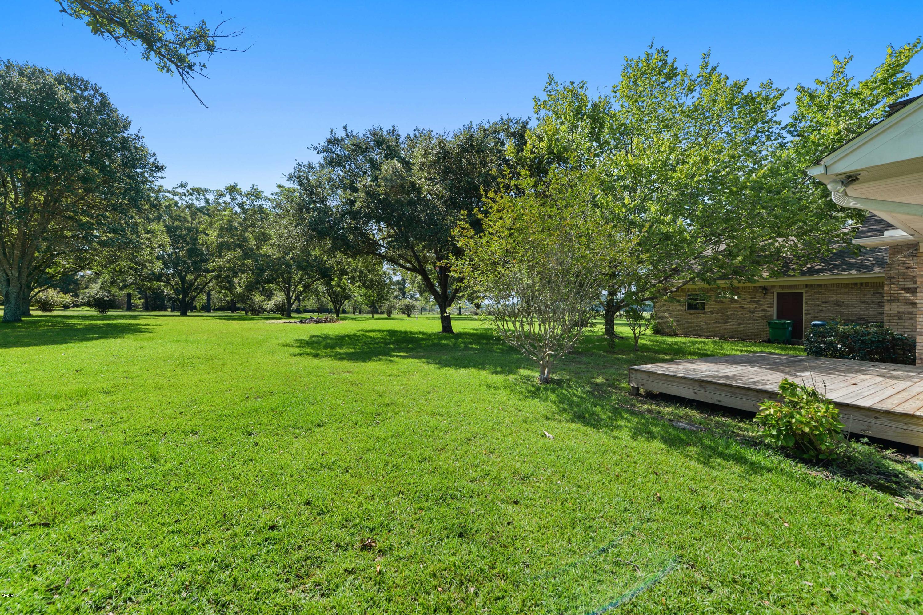 21808 John Holder Road Moss Point, MS 39562 - Photo 32 of 41 028