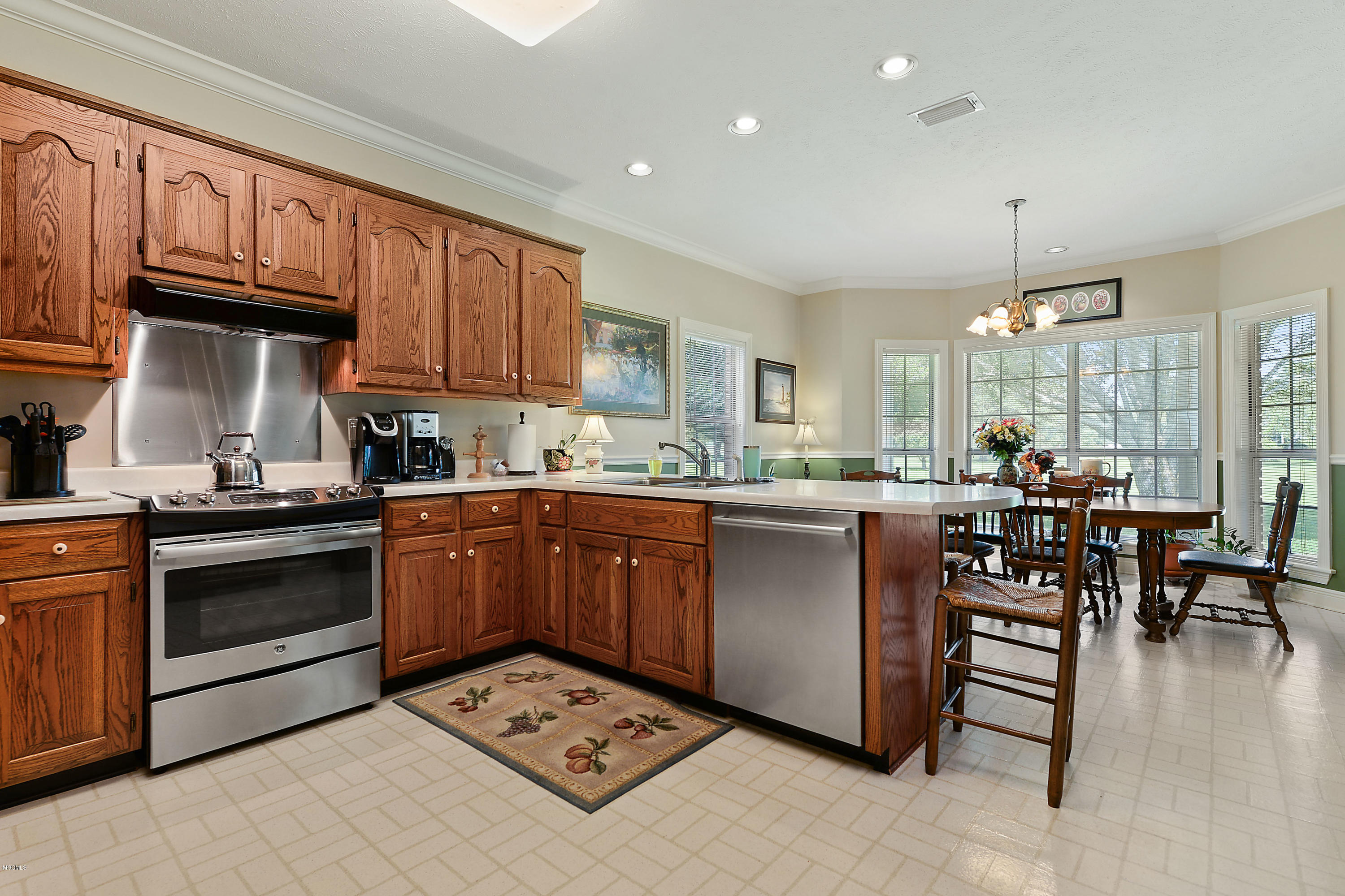 21808 John Holder Road Moss Point, MS 39562 - Photo 4 of 41 012