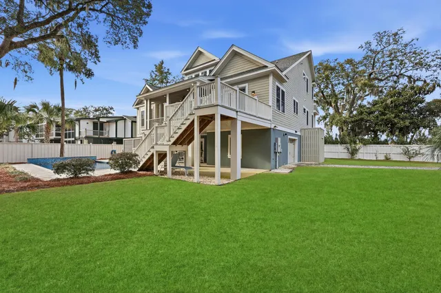 $3,900,000 | 3204 Waterway Boulevard, Isle of Palms, SC 29451