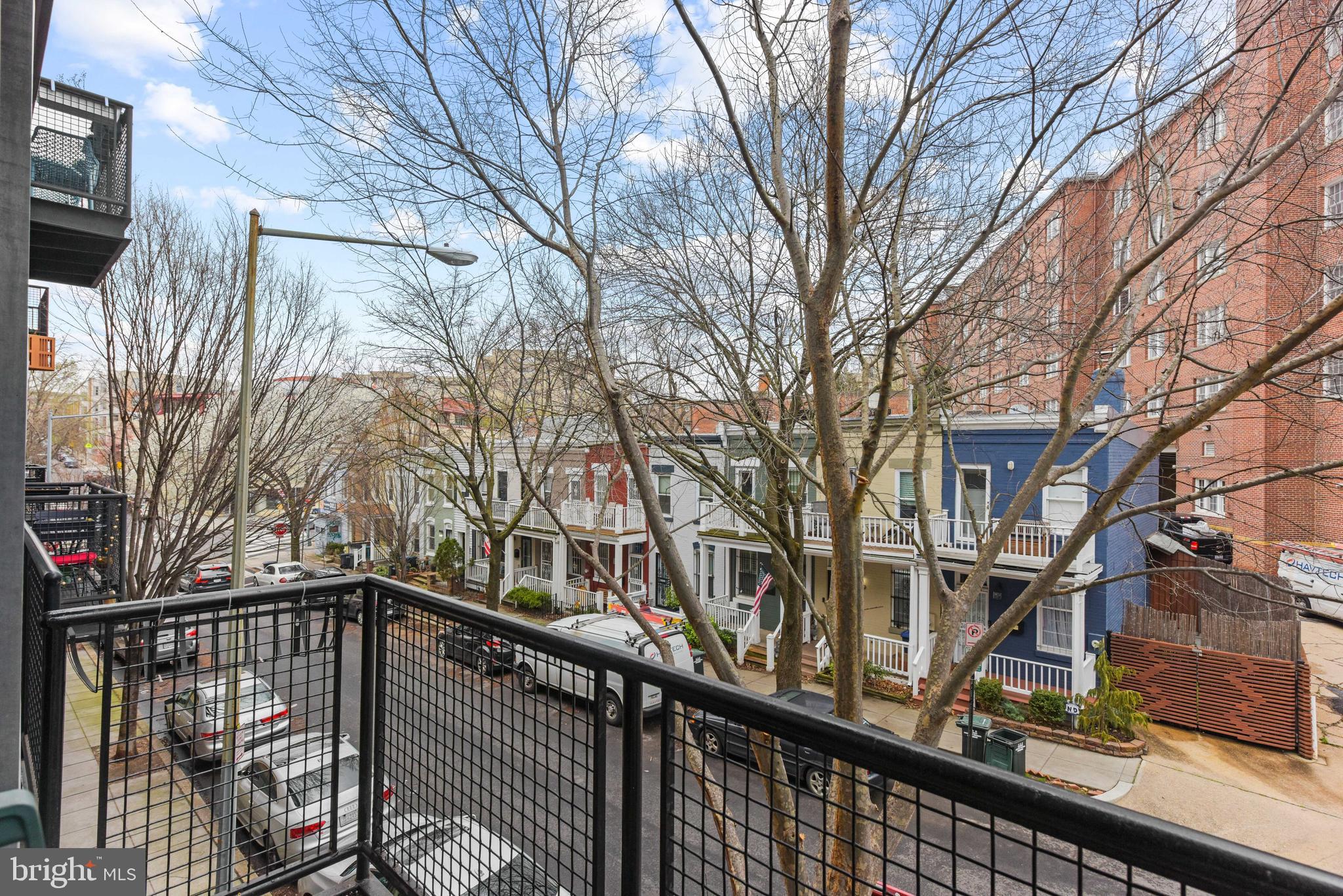 1700 Kalorama Road Northwest, Unit 307 Washington, DC 20009 - Photo 22 of 34 Balcony