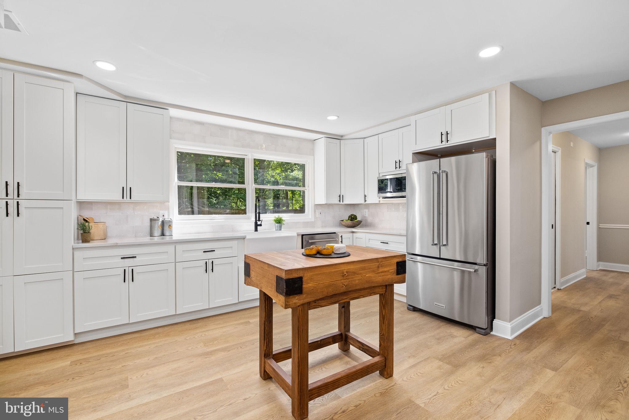 6033 Chapman Road Lorton, VA 22079 - Photo 17 of 84 Gallery Image 17