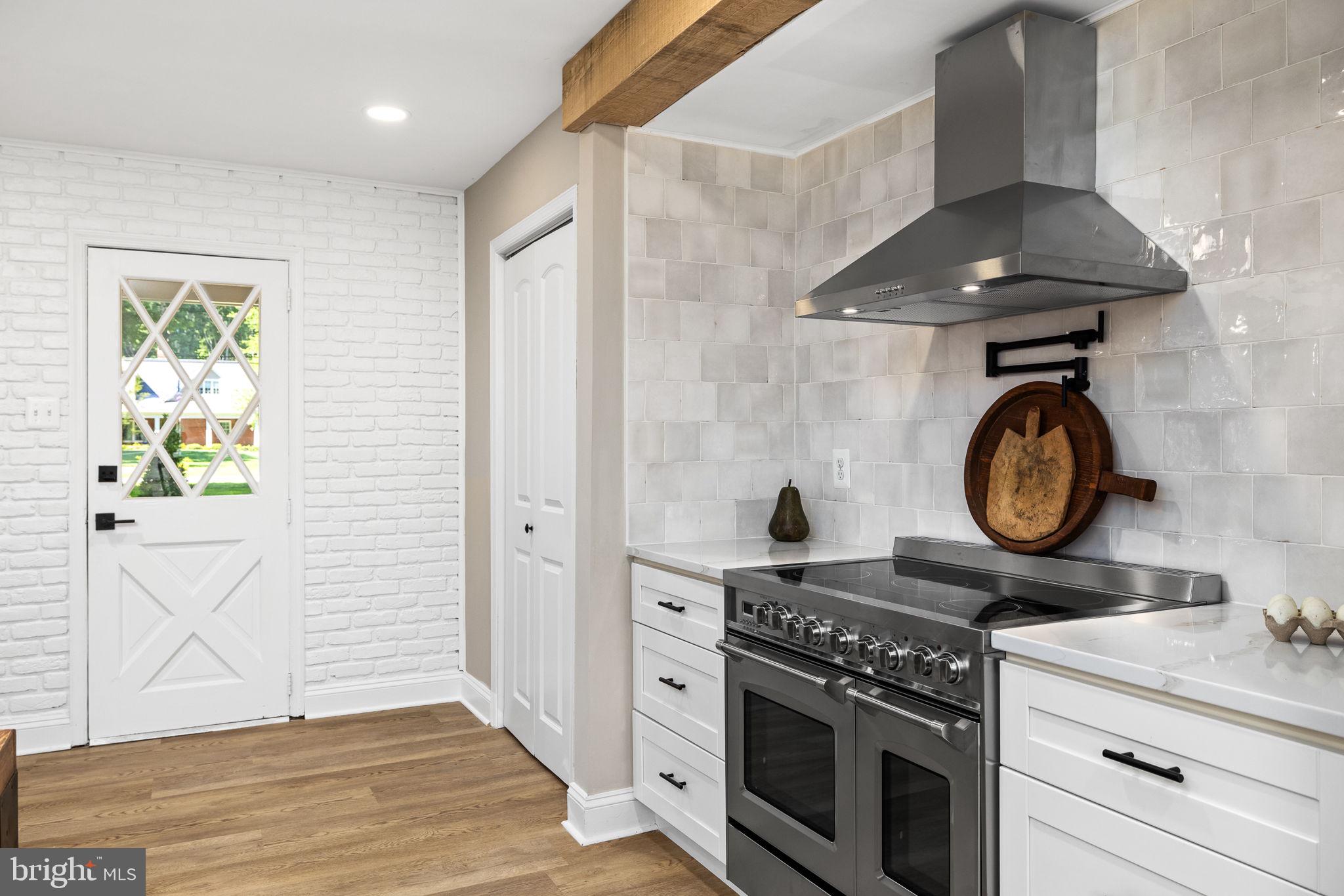 6033 Chapman Road Lorton, VA 22079 - Photo 22 of 84 Gallery Image 22