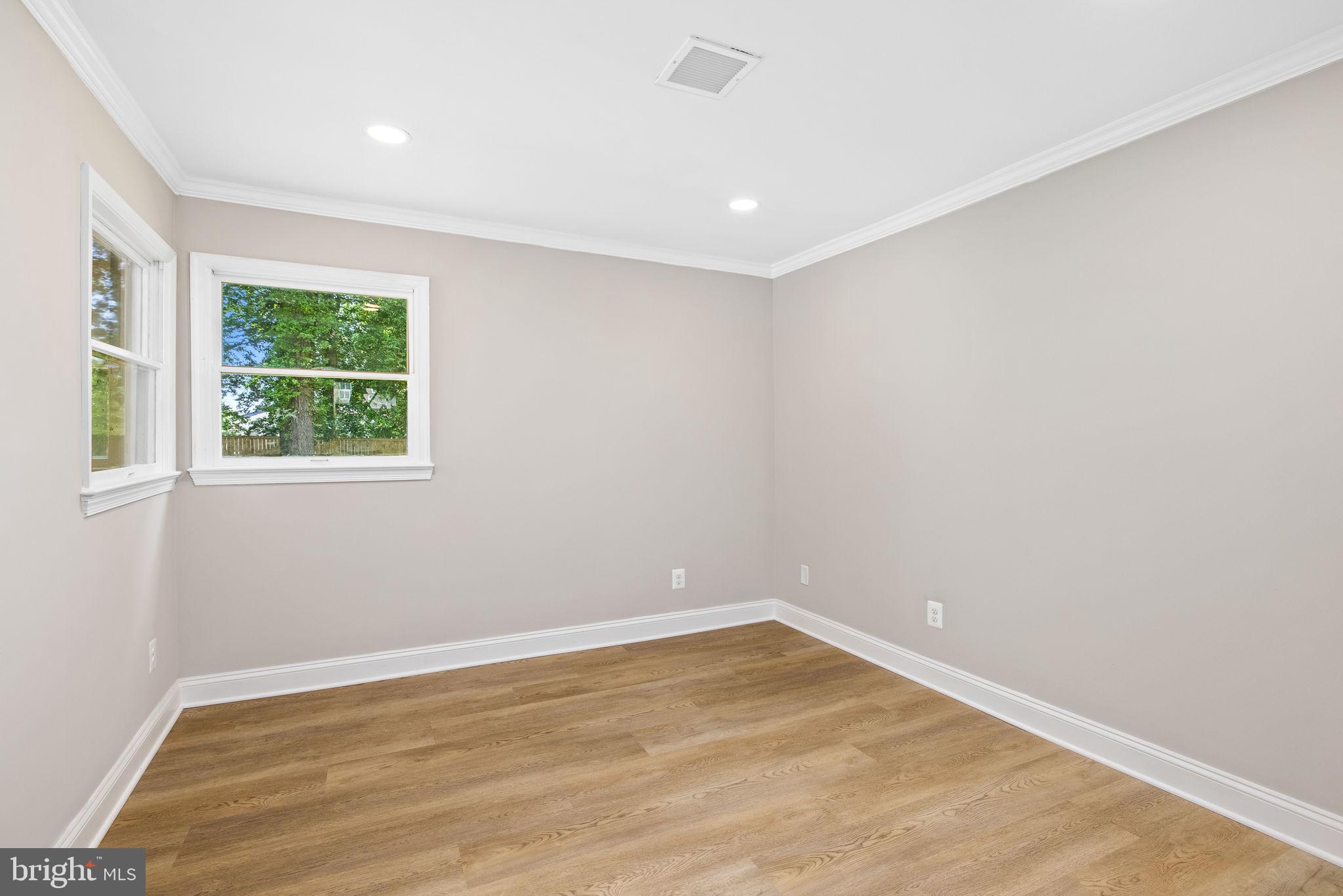 6033 Chapman Road Lorton, VA 22079 - Photo 43 of 84 Gallery Image 43