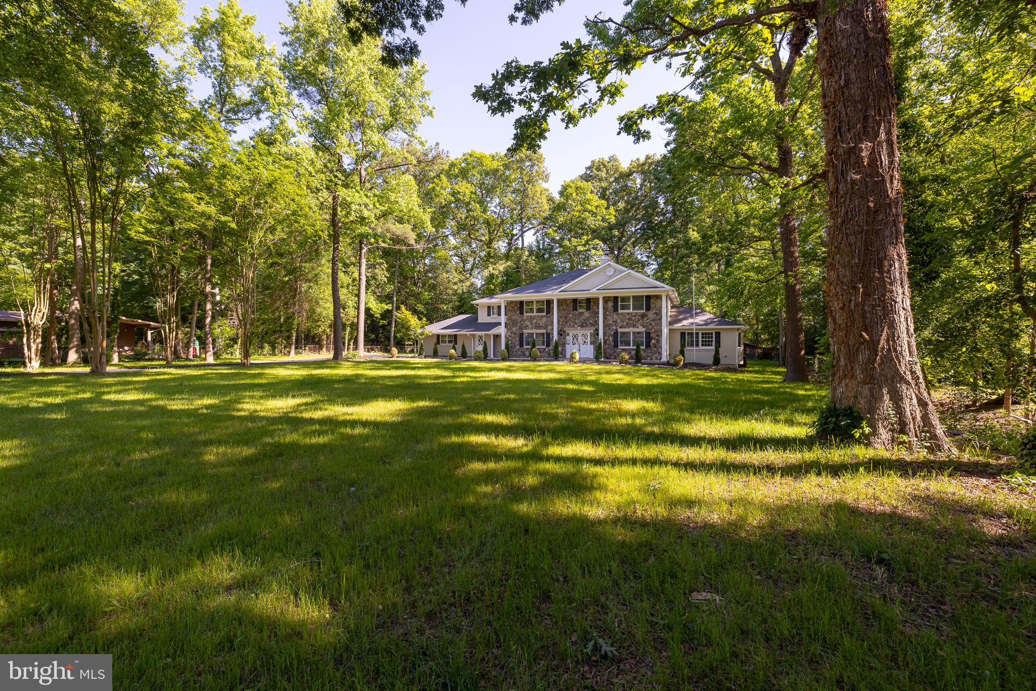 6033 Chapman Road Lorton, VA 22079 - Photo 6 of 84 Gallery Image 6
