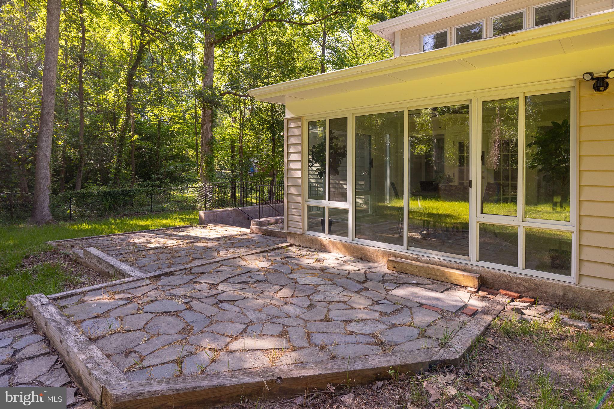 6033 Chapman Road Lorton, VA 22079 - Photo 69 of 84 Gallery Image 69