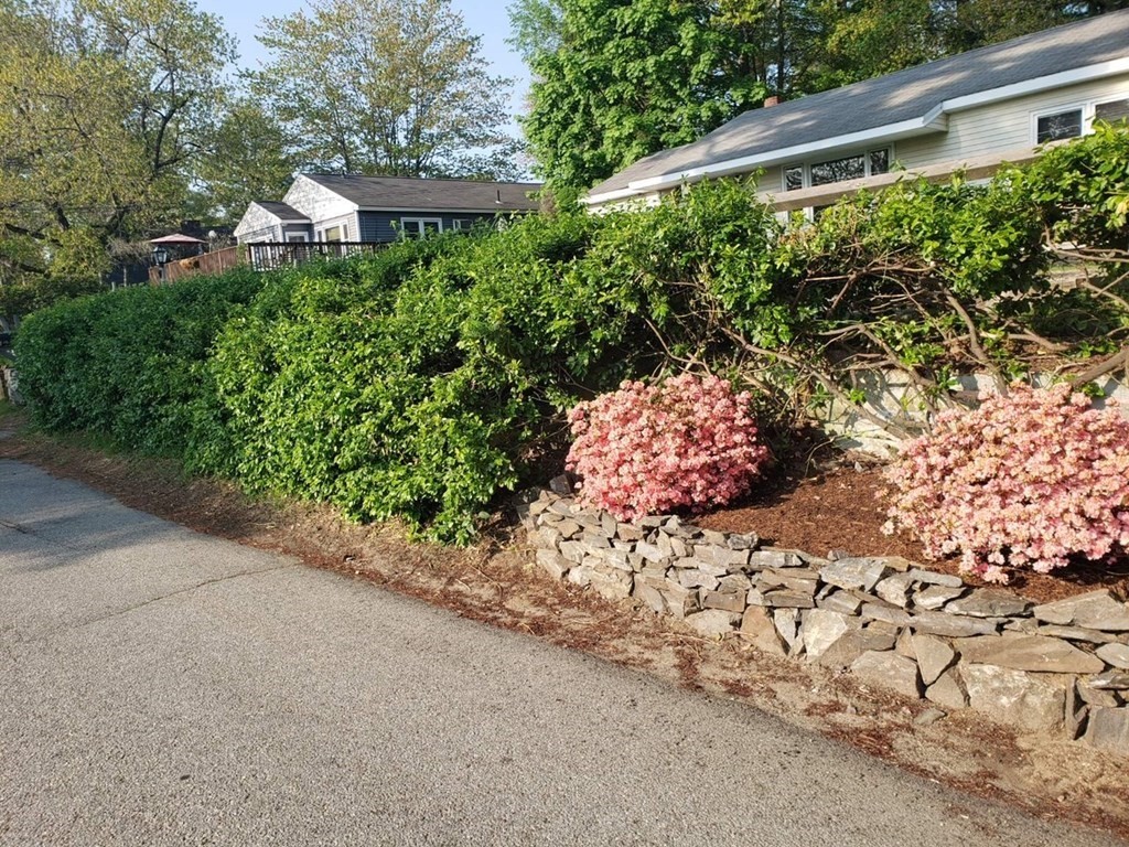 301 Lake Ellis Road Athol, MA 01331 - Photo 3 of 41 Gallery Image 3