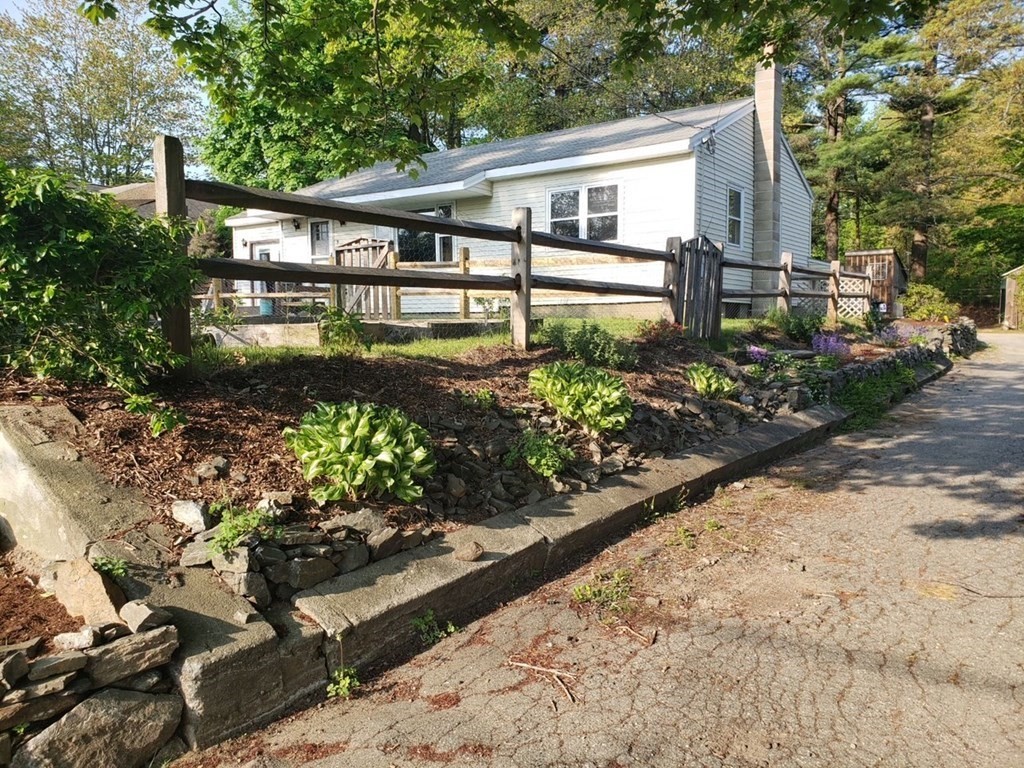 301 Lake Ellis Road Athol, MA 01331 - Photo 4 of 41 Gallery Image 4