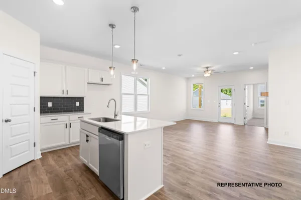 $274,900 | 156 Longfield Court, Dunn, NC 28334